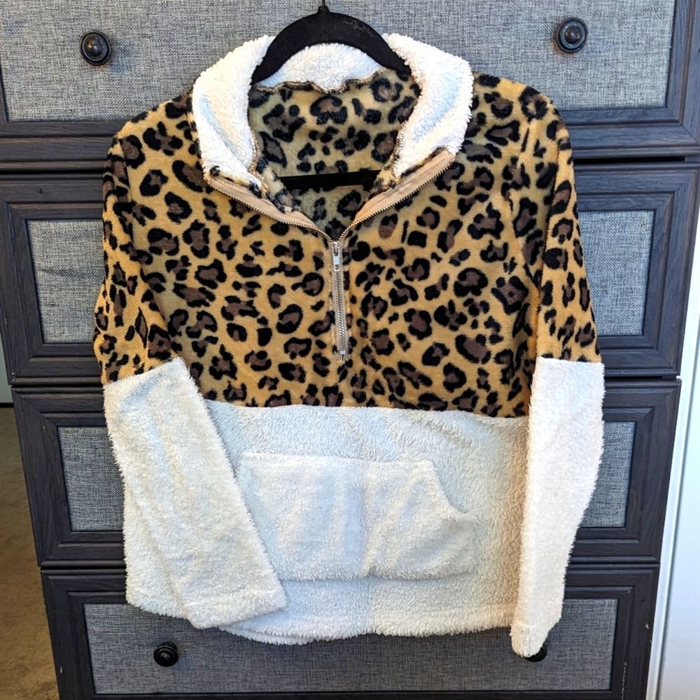 XS Sherpa Cheetah Print Pullover